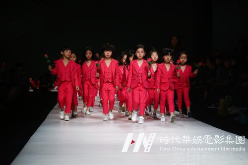 少儿模特训练可以修正孩子不良生活习惯(图1) 少儿模特训练可以修正孩子不良生活习惯(图1)