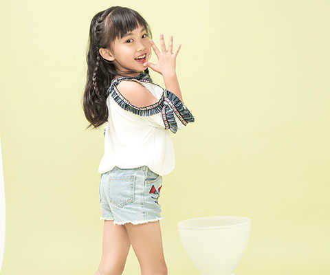 李婉菲 李婉菲