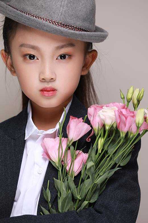 李婉菲