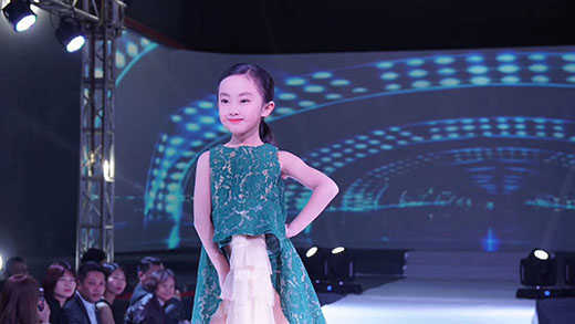 李婉菲