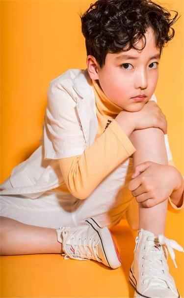 少儿模特培训大家了解吗?为什么要送孩子去学模特(图1) 少儿模特