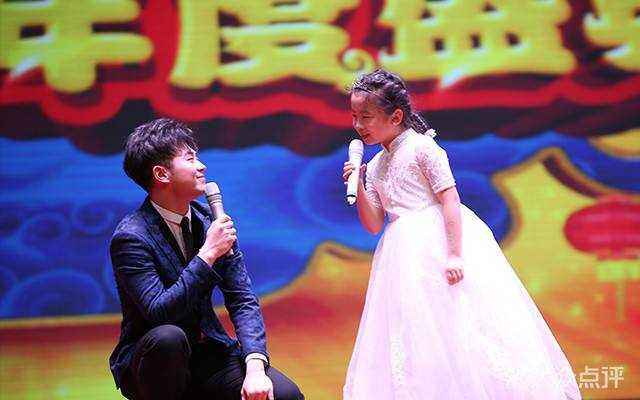 孩子学播音主持的较佳年龄揭秘,能学到什么?(图1) 学播音主持的较佳年龄