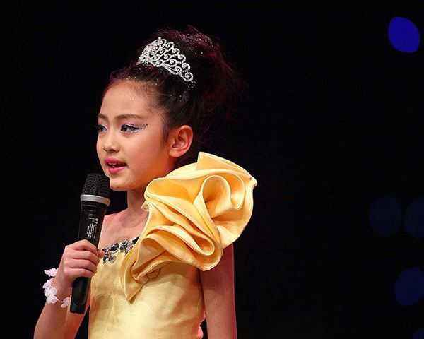 孩子学播音主持的较佳年龄揭秘,能学到什么?(图2) 学播音主持的较佳年龄