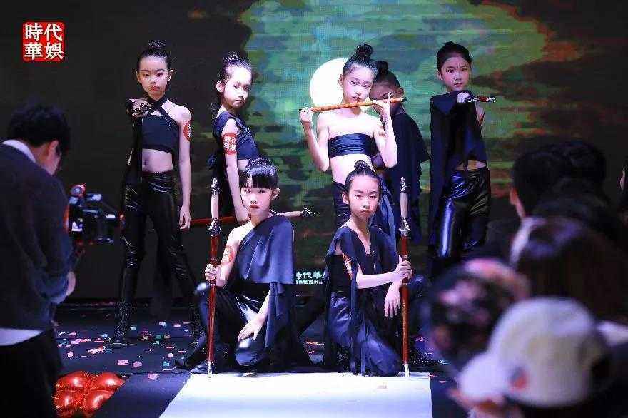 群“星”璀璨|环球童影2019年一月份月大会 节目精彩回顾(图2) 群“星”璀璨|环球童影2019年一月份月大会 节目精彩回顾(图2)