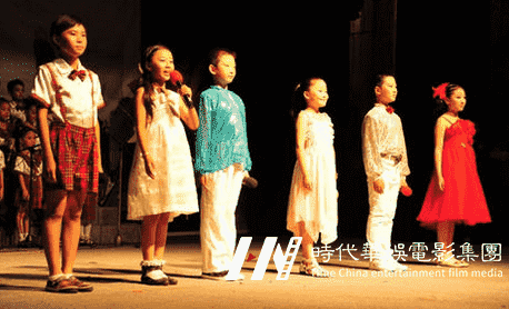 小孩学声乐好还是小主持人好