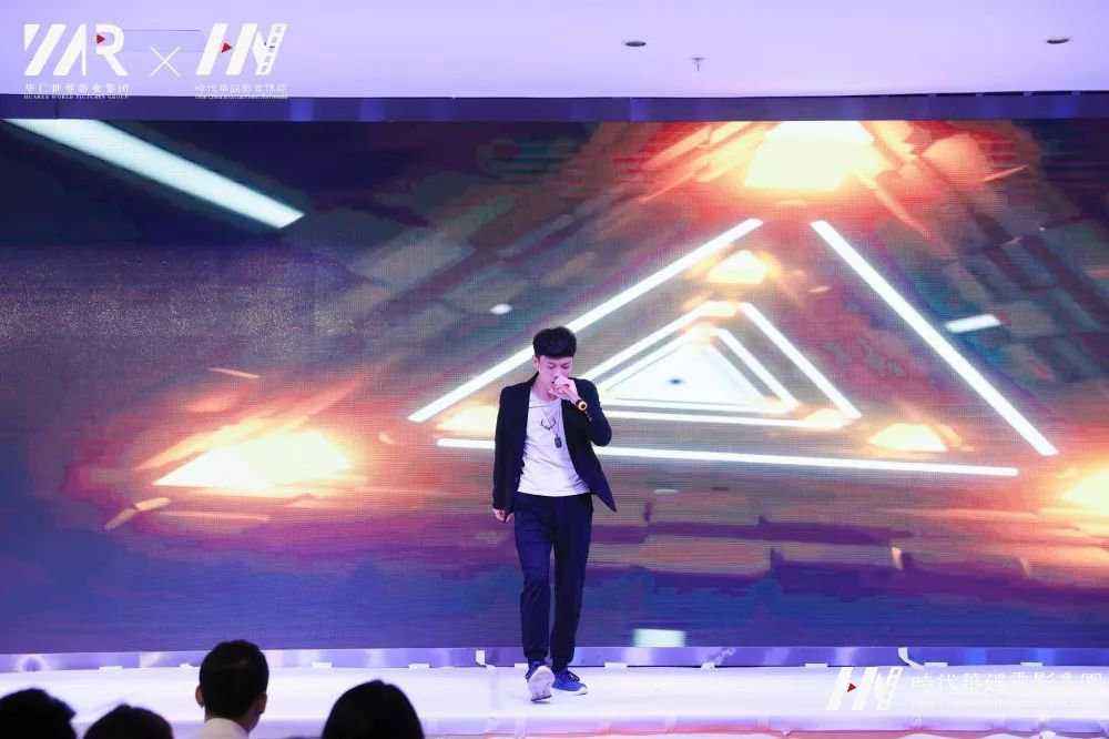 环球童影开展儿童才艺培训交流总结大会(图51) 环球童影开展儿童才艺培训交流总结大会(图51)
