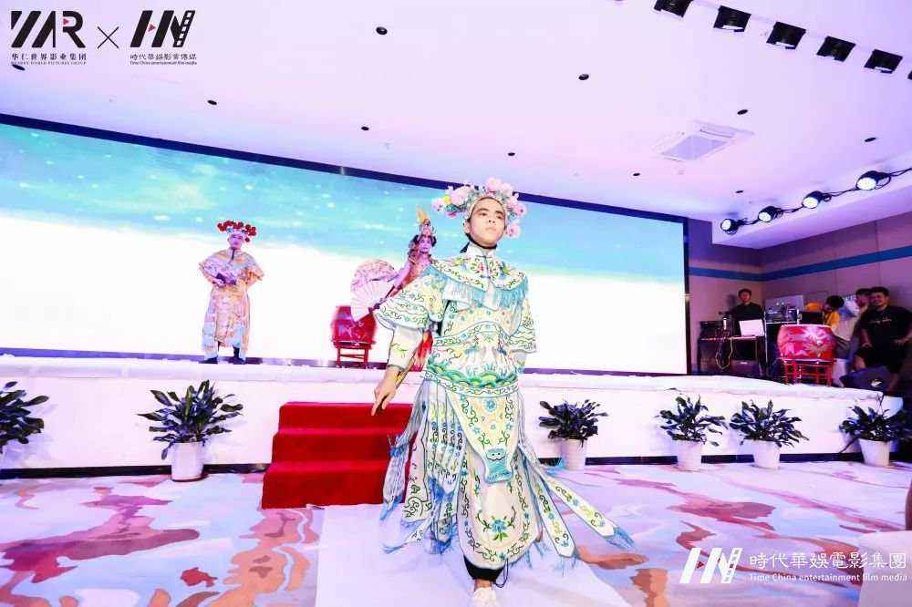 环球童影开展儿童才艺培训交流总结大会(图48) 环球童影开展儿童才艺培训交流总结大会(图48)