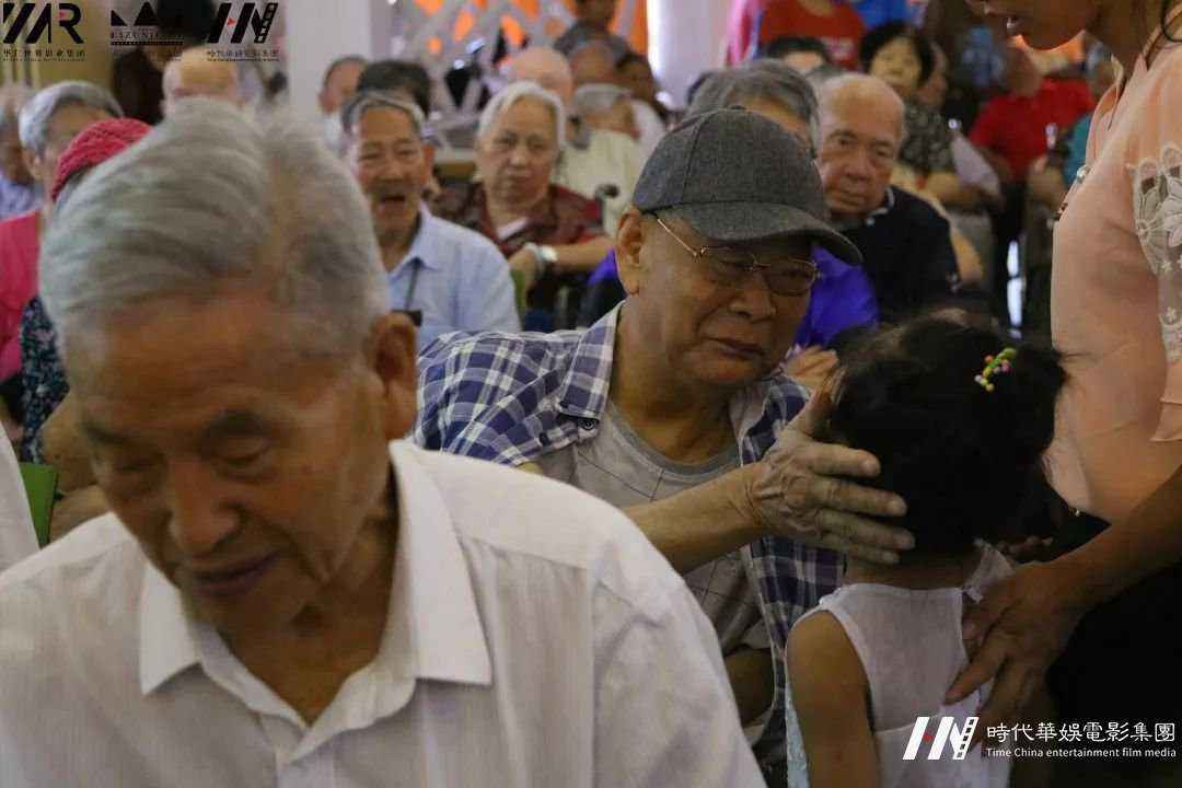 环球童影在深圳福田举办公益文艺演出“情暖福利院”(图21) 环球童影在深圳福田举办公益文艺演出“情暖福利院”(图21)