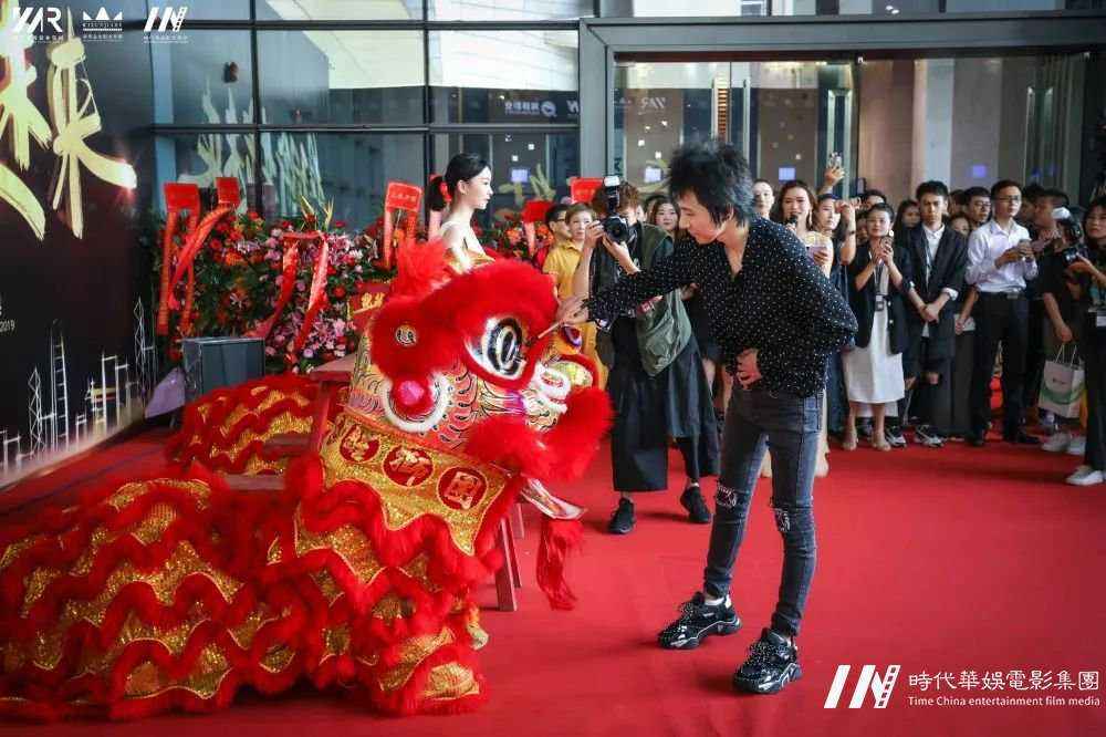 璀璨星光,祥狮献瑞,环球童影开业盛况邀您共赏!(图23) 璀璨星光,祥狮献瑞,环球童影开业盛况邀您共赏!(图23)