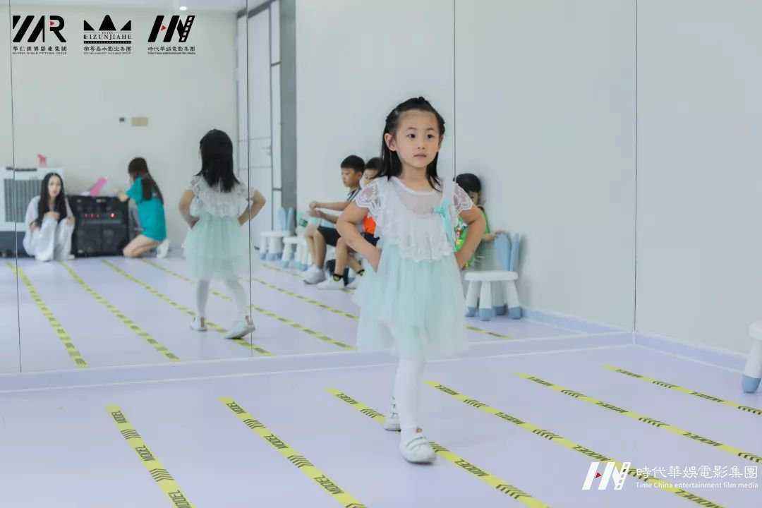 深圳福田小模特训练营精彩结营!(图4) 深圳福田小模特训练营精彩结营!(图4)