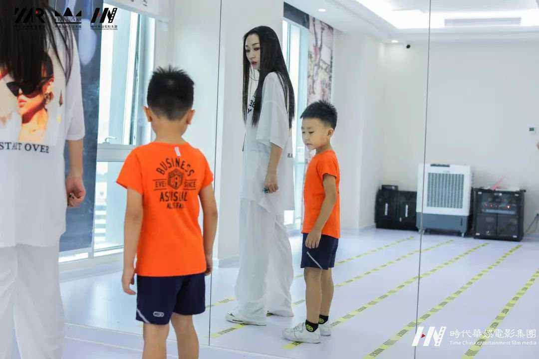 深圳福田小模特训练营精彩结营!(图8) 深圳福田小模特训练营精彩结营!(图8)
