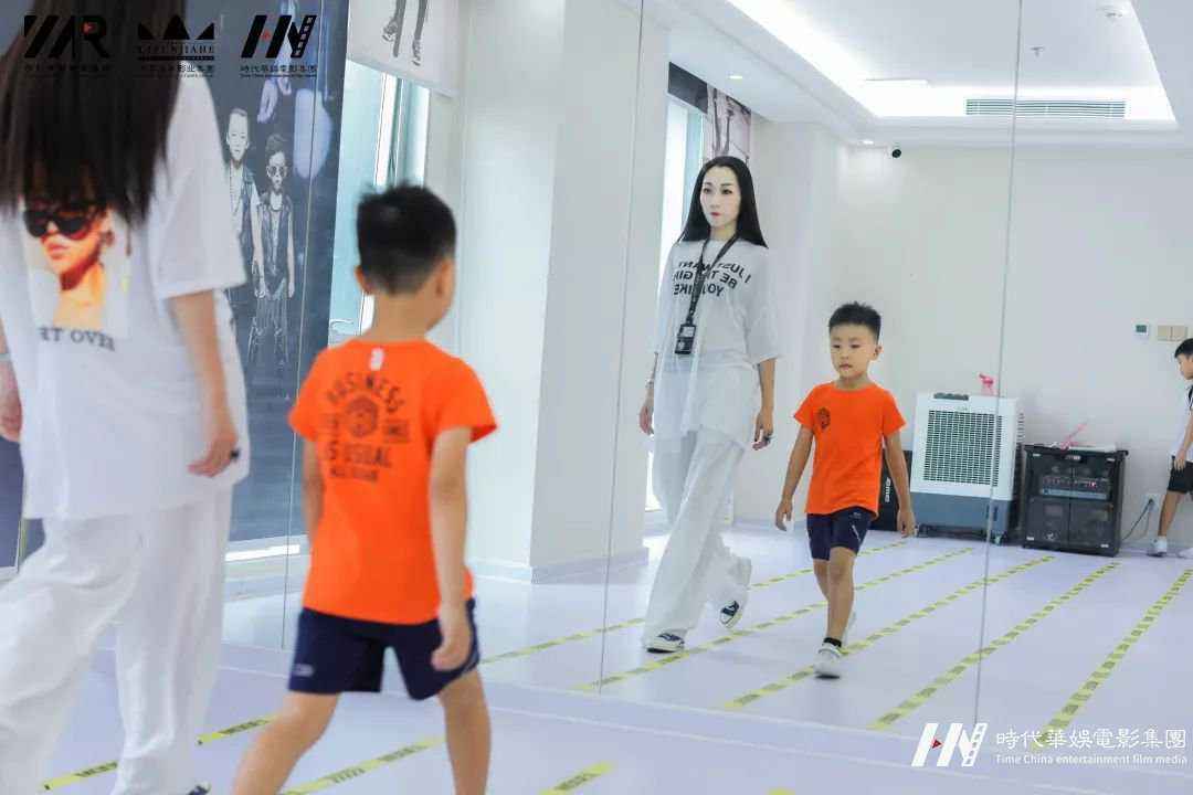 深圳福田小模特训练营精彩结营!(图6) 深圳福田小模特训练营精彩结营!(图6)