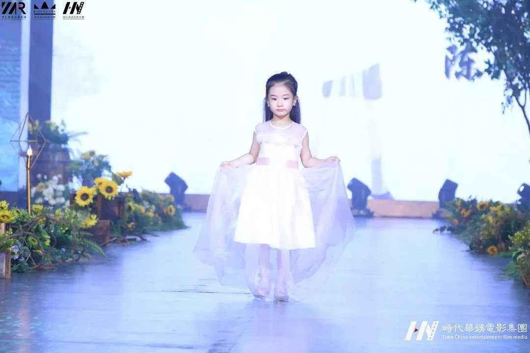 陈泓伊| 国潮汉服大赛广东省少儿模特(图18) 陈泓伊| 国潮汉服大赛广东省少儿模特(图18)