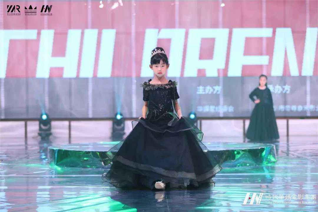特邀节目 | 2019领先届华娱星少儿才艺盛典总决赛(图6) 特邀节目 | 2019领先届华娱星少儿才艺盛典总决赛(图6)
