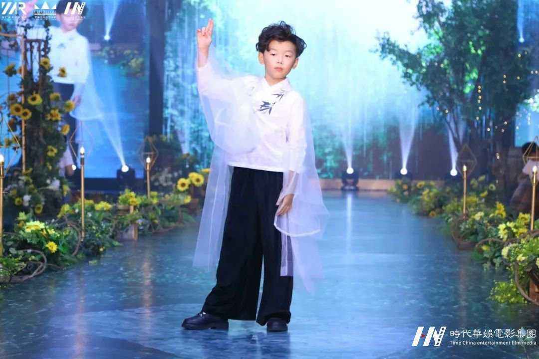黄浩锋 |国潮汉服溶洞大秀深圳赛区 介绍(图4)