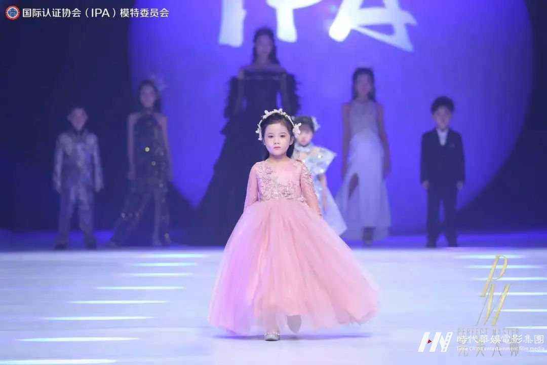 米淇米 |国潮汉服溶洞大秀深圳赛区 介绍(图8) 米淇米 |国潮汉服溶洞大秀深圳赛区 介绍(图8)