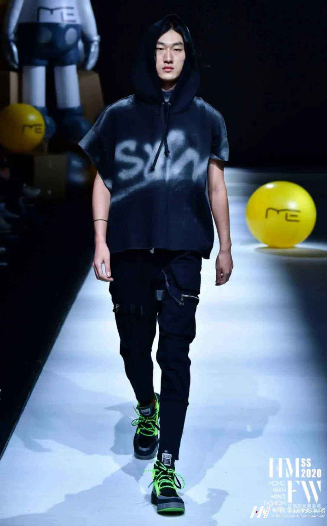 特邀评委崔健、石贝敏、钟美玲、少儿模特大赛深圳总决赛(图6) 特邀评委崔健、石贝敏、钟美玲、少儿模特大赛深圳总决赛(图6)