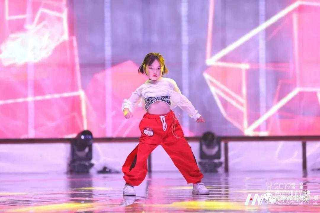 儿童刚开始学声乐的时候一定要注意唱歌的热情(图1) 唱歌的热情-环球童影