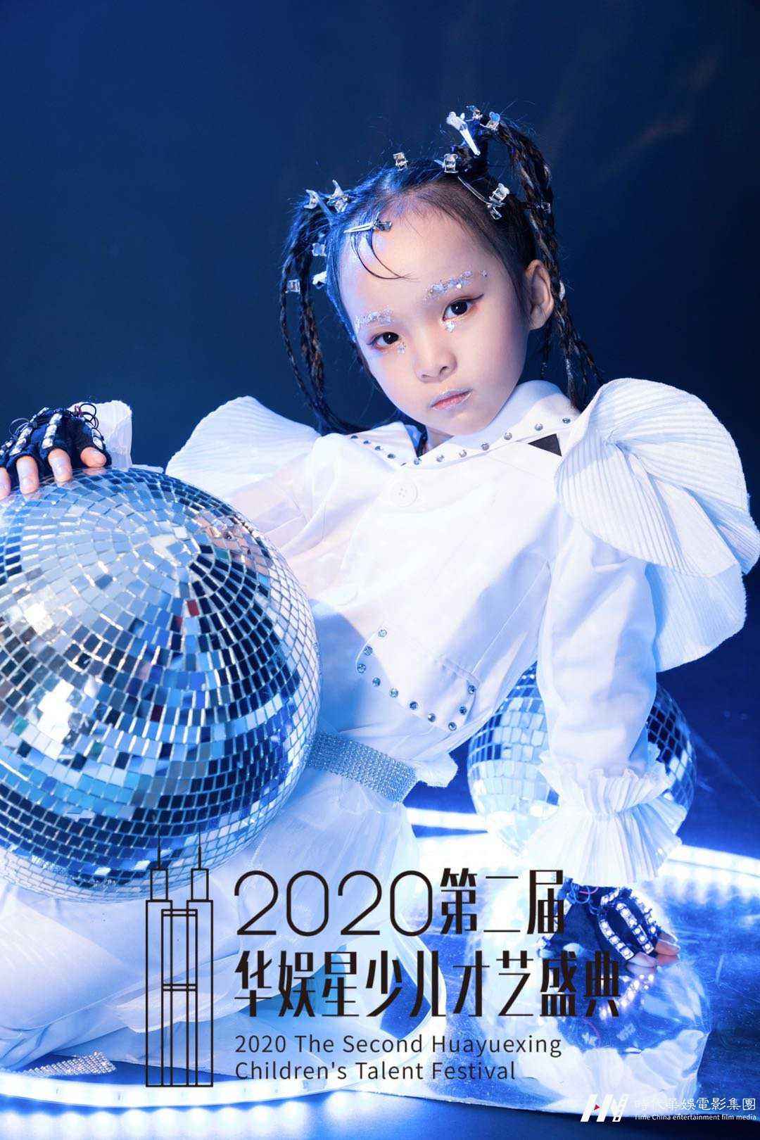 孩子学模特到底为了什么？有什么好处?(图1)