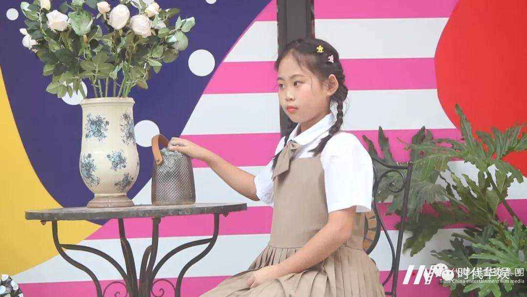 只学文化课的儿童已经更不上时代了,小主持人口才培训已经上线(图1) 深圳小主持培训假期班