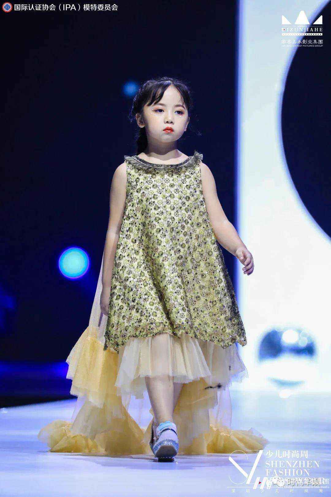 孩子的蜕变之路从学习模特开始(图1) 孩子的蜕变之路从学习模特开始(图1)