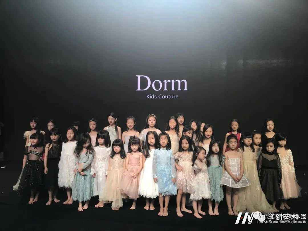 环球童影,你所不知道的模特训练技巧都在这里!(图2) 环球童影,你所不知道的模特训练技巧都在这里!(图2)