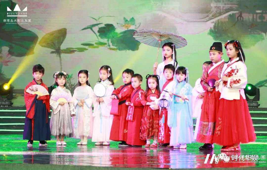 【场面震撼】春节期间少儿频道播出-迎新春少儿电视艺术展演火热招募中(图6) 【场面震撼】春节期间少儿频道播出-迎新春少儿电视艺术展演火热招募中(图6)