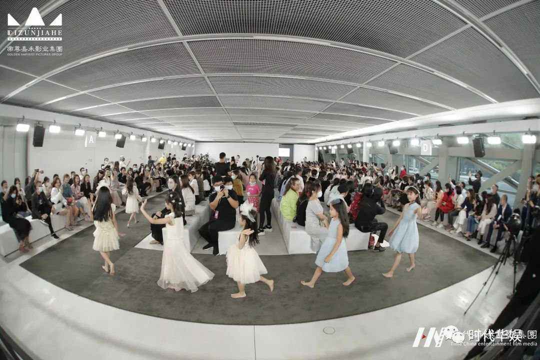 2020SZ《深圳时装周》精彩回顾(图43) 2020SZ《深圳时装周》精彩回顾(图43)