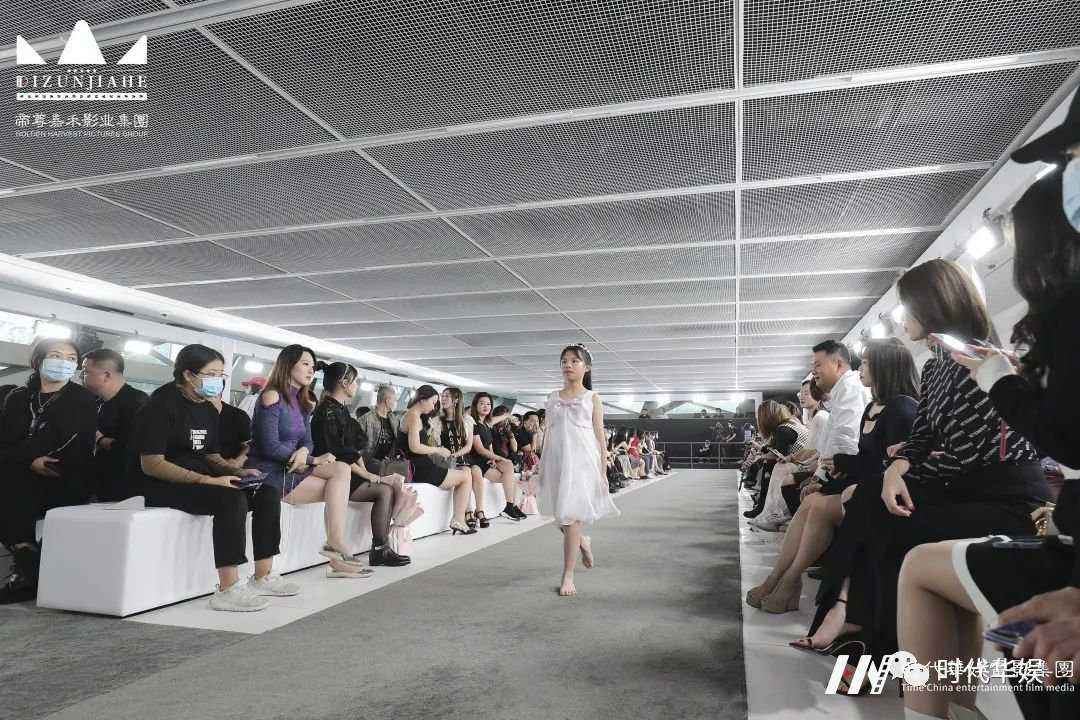 2020SZ《深圳时装周》精彩回顾(图39) 2020SZ《深圳时装周》精彩回顾(图39)