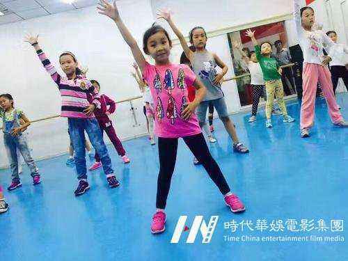 学少儿舞蹈培训一定要改掉这些坏习惯(图1) 孩子学习舞蹈