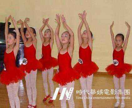 原来这就是他们参加拉丁舞培训的原因(图1) 原来这就是他们参加拉丁舞培训的原因(图1)