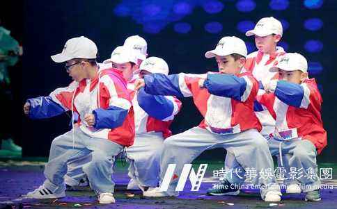 孩子参加儿童舞蹈考级该如何选学校?(图1) 孩子参加儿童舞蹈考级该如何选学校?01