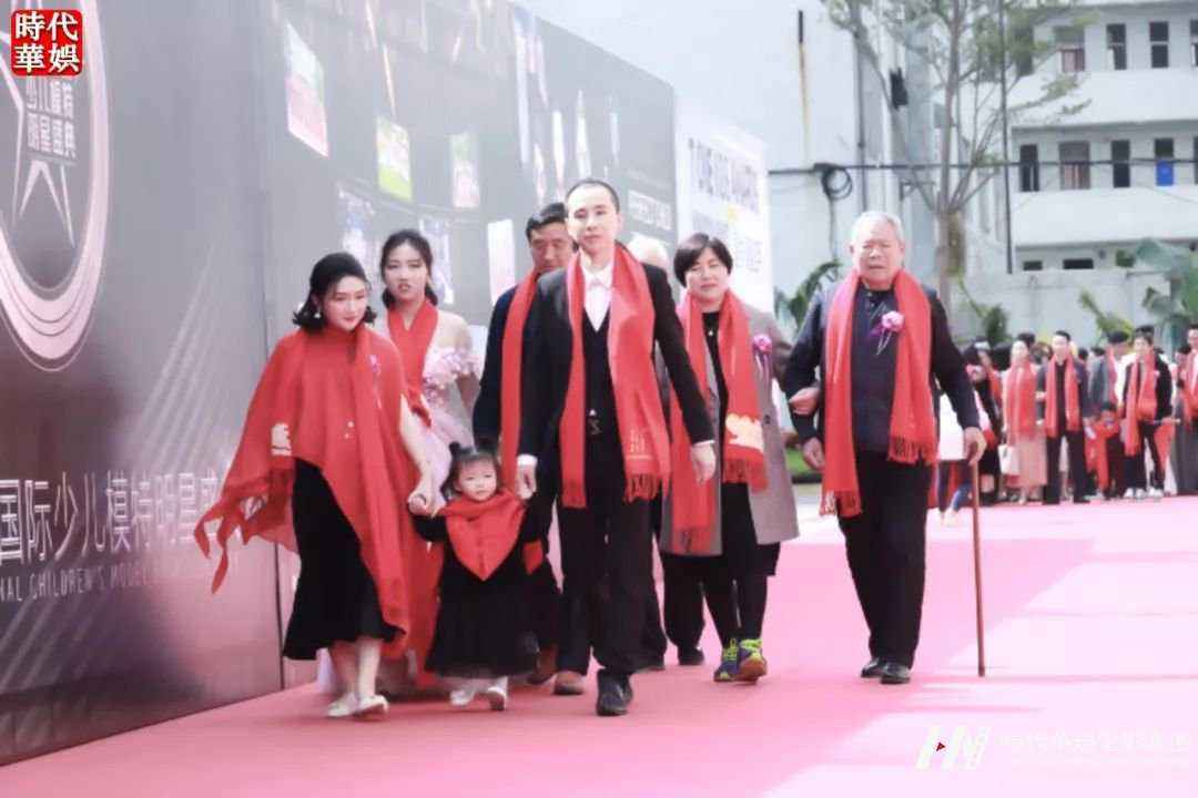 环球童影，2019 ，新年新气象，当个朴实人，做个有心人——踏实做事，感动常在！(图4)