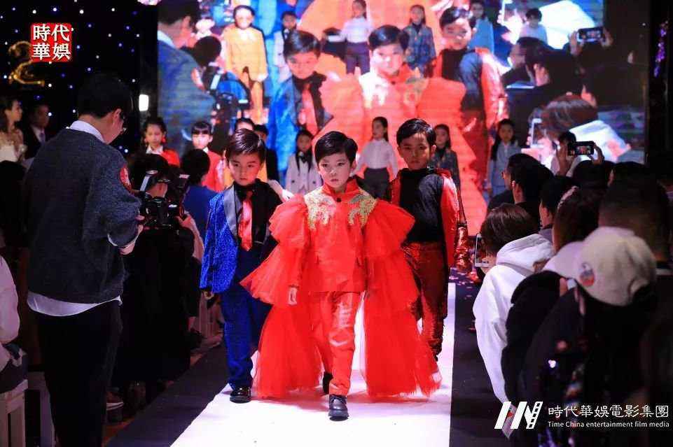 深圳群“星”璀璨|环球童影2019年一月份月大会 节目精彩回顾(图16) 深圳群“星”璀璨|环球童影2019年一月份月大会 节目精彩回顾(图16)