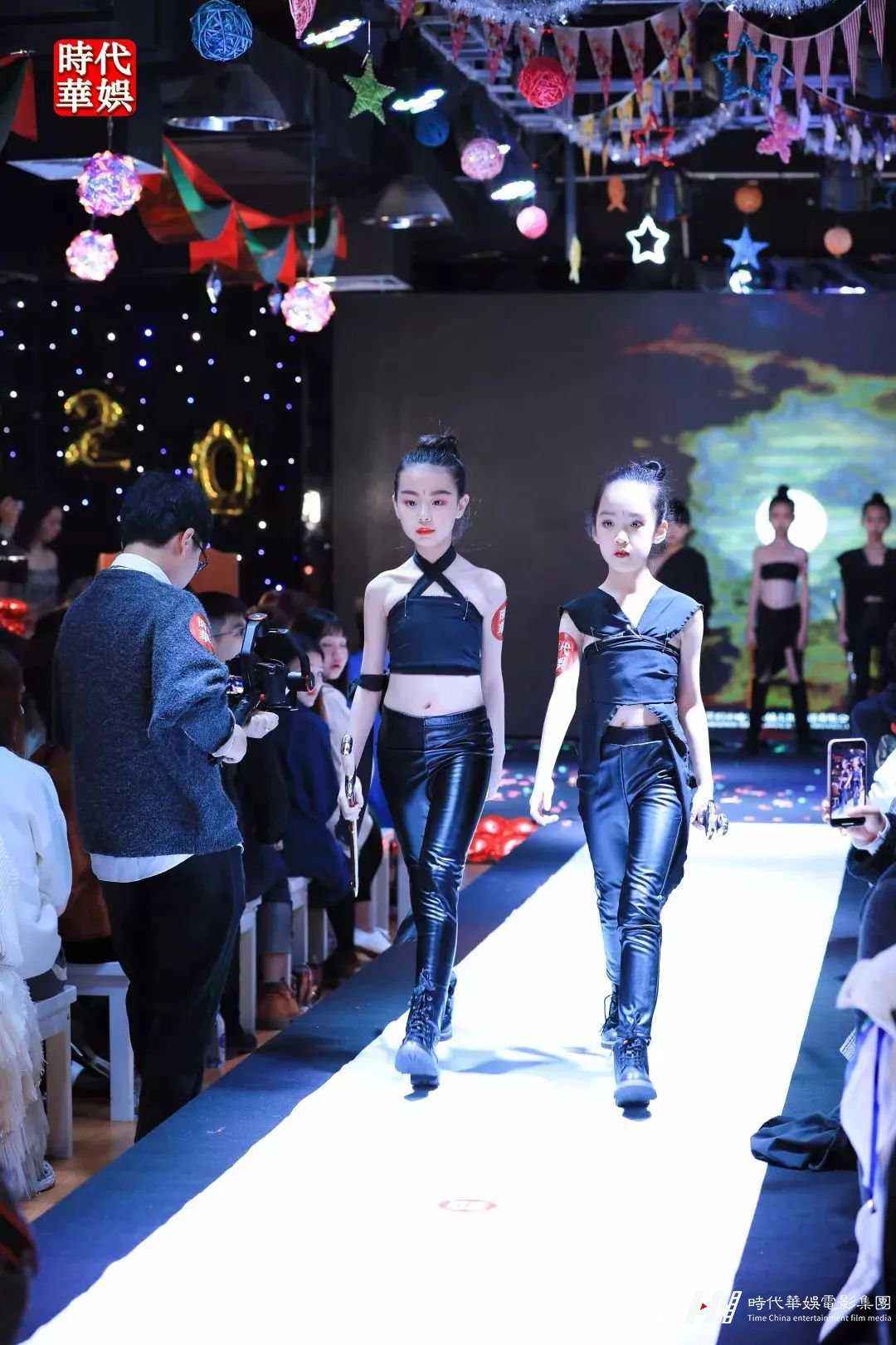 深圳群“星”璀璨|环球童影2019年一月份月大会 节目精彩回顾(图5) 深圳群“星”璀璨|环球童影2019年一月份月大会 节目精彩回顾(图5)