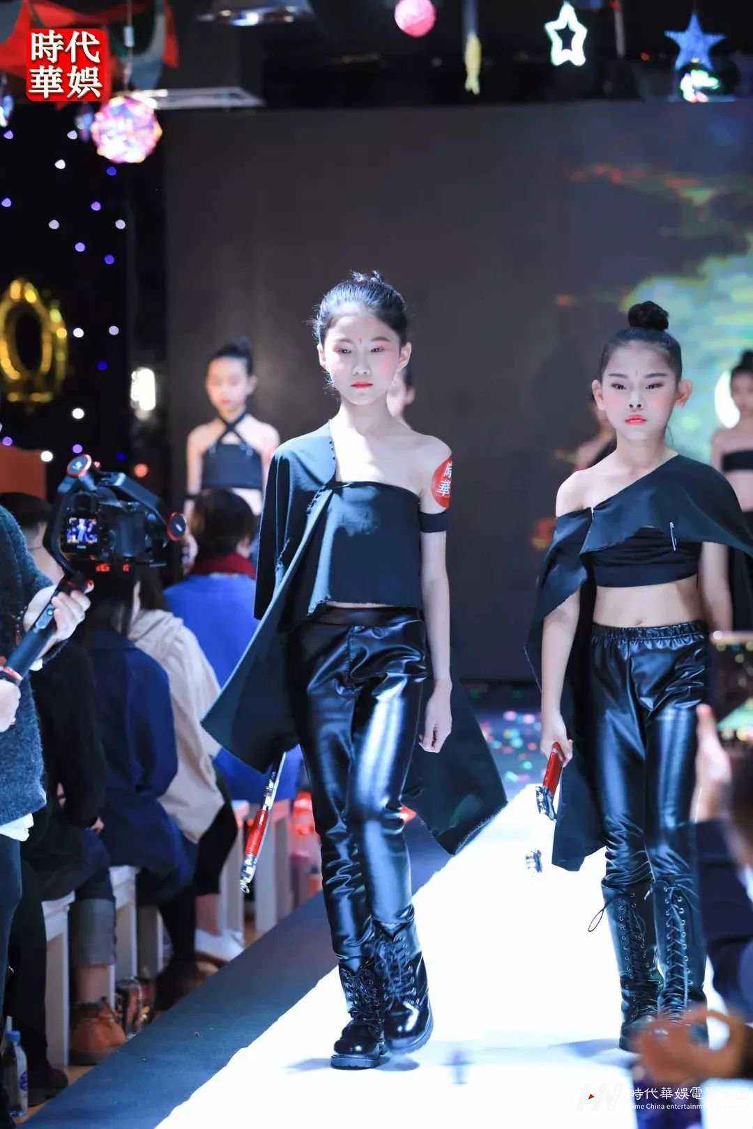 深圳群“星”璀璨|环球童影2019年一月份月大会 节目精彩回顾(图4) 深圳群“星”璀璨|环球童影2019年一月份月大会 节目精彩回顾(图4)