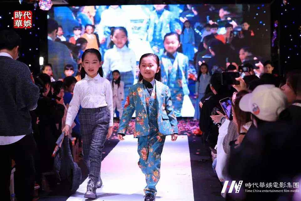 深圳群“星”璀璨|环球童影2019年一月份月大会 节目精彩回顾(图19) 深圳群“星”璀璨|环球童影2019年一月份月大会 节目精彩回顾(图19)