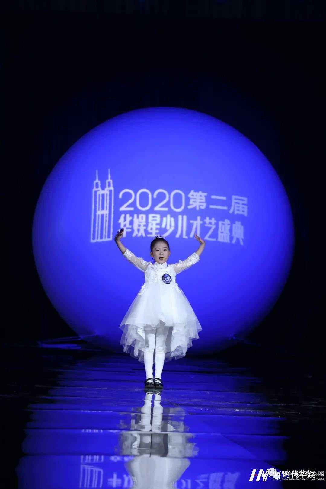 网络人气总冠军姜雅如 |2020第二届《华娱星少儿才艺盛典》总决赛(图7) 网络人气总冠军姜雅如 |2020第二届《华娱星少儿才艺盛典》总决赛(图7)