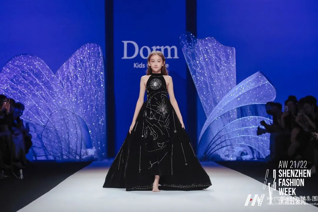 S/S 2023深圳时装周 | 儿童礼服品牌DORM秀场往届回顾(图5) S/S 2023深圳时装周 | 儿童礼服品牌DORM秀场往届回顾(图5)
