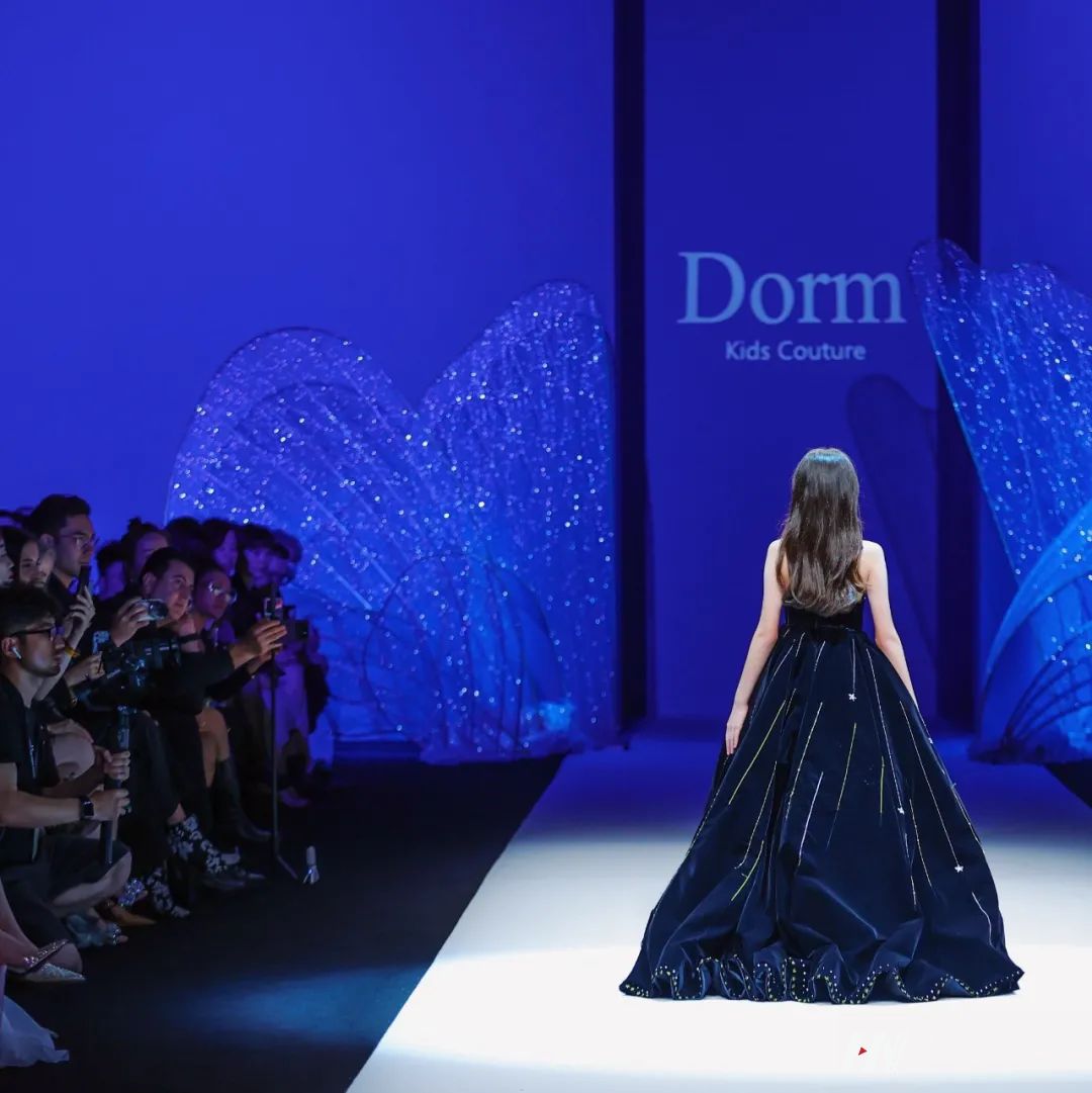 S/S 2023深圳时装周 | 儿童礼服品牌DORM秀场往届回顾(图8) S/S 2023深圳时装周 | 儿童礼服品牌DORM秀场往届回顾(图8)