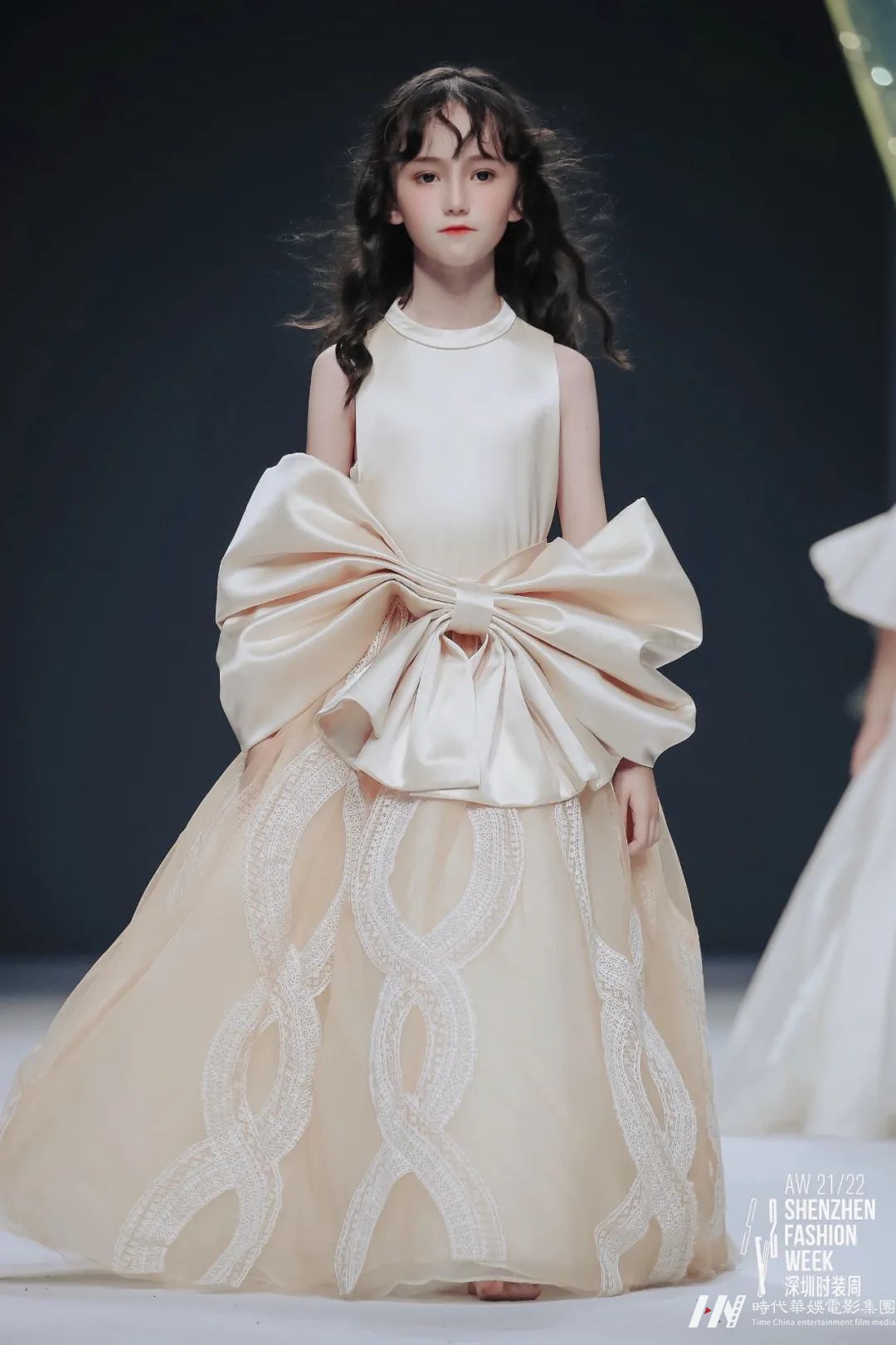S/S 2023深圳时装周 | 儿童礼服品牌DORM秀场往届回顾(图25) S/S 2023深圳时装周 | 儿童礼服品牌DORM秀场往届回顾(图25)