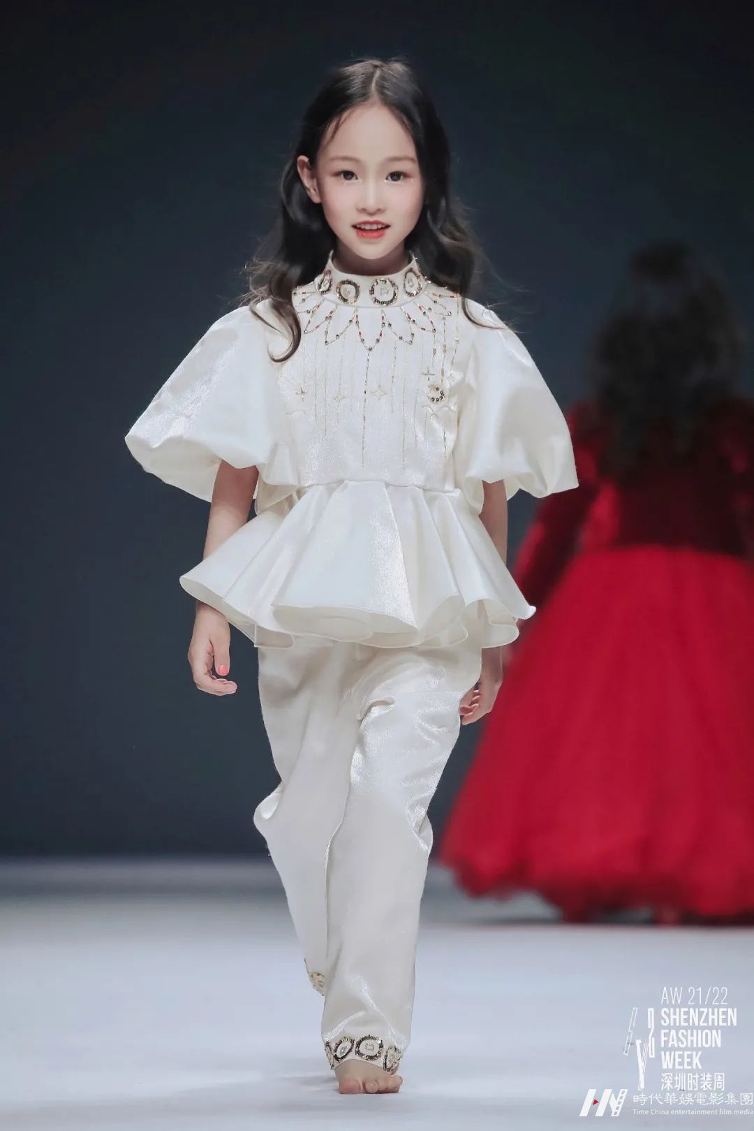 S/S 2023深圳时装周 | 儿童礼服品牌DORM秀场往届回顾(图24) S/S 2023深圳时装周 | 儿童礼服品牌DORM秀场往届回顾(图24)