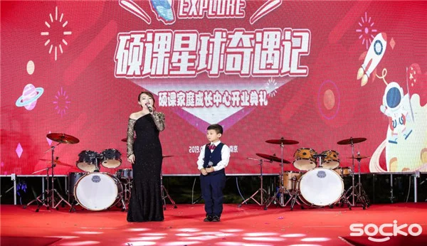 少儿模特领军品牌秀场偶像入驻江宁莱茵(图5)
