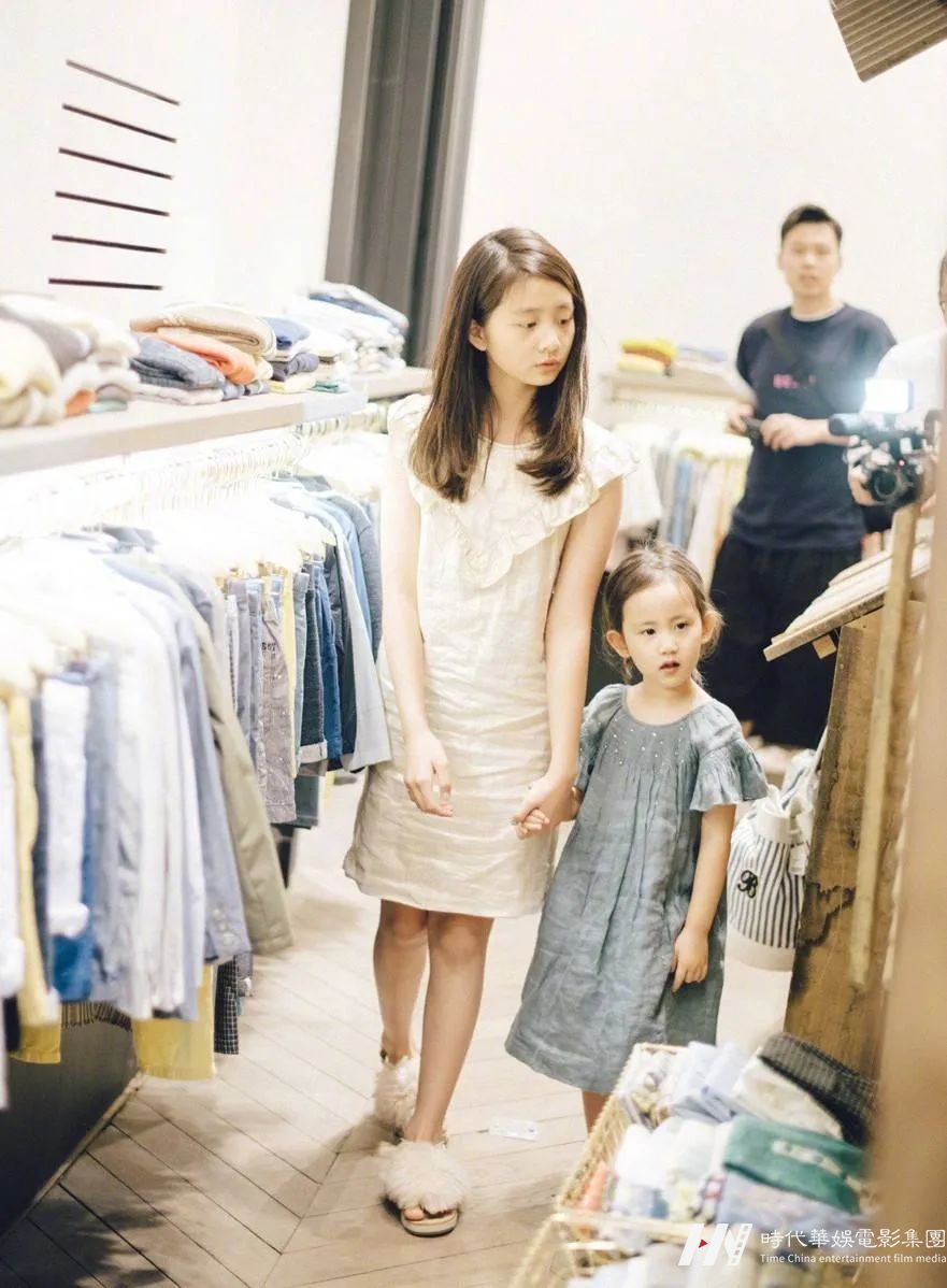 少儿模特| 看明星们是如何培养自己孩子的气质？(图3)
