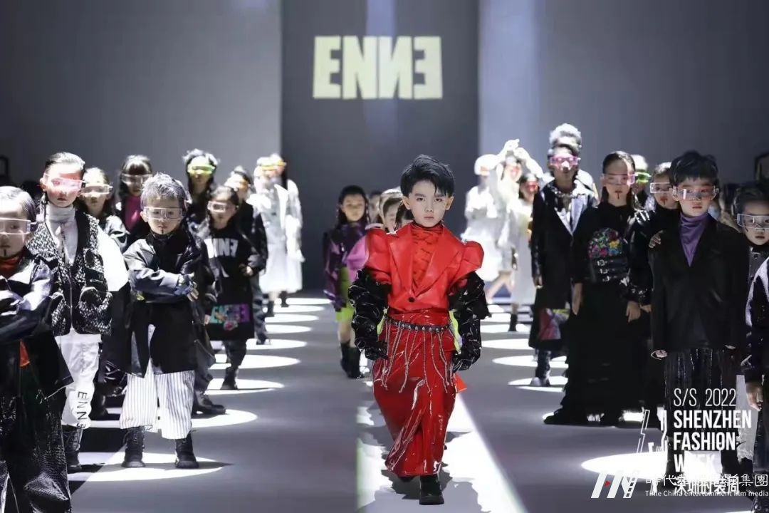 S/S 2023深圳时装周 | 高级定制品牌ENNE秀场往届回顾(图4) S/S 2023深圳时装周 | 高级定制品牌ENNE秀场往届回顾(图4)
