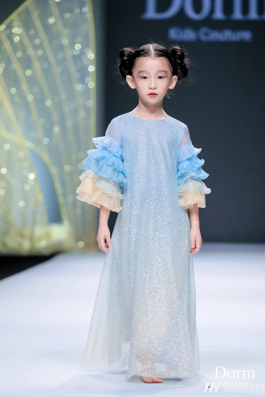 S/S 2023深圳时装周 | 儿童礼服品牌DORM秀场往届回顾(图16) S/S 2023深圳时装周 | 儿童礼服品牌DORM秀场往届回顾(图16)