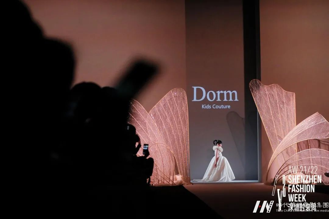 S/S 2023深圳时装周 | 儿童礼服品牌DORM秀场往届回顾(图10) S/S 2023深圳时装周 | 儿童礼服品牌DORM秀场往届回顾(图10)