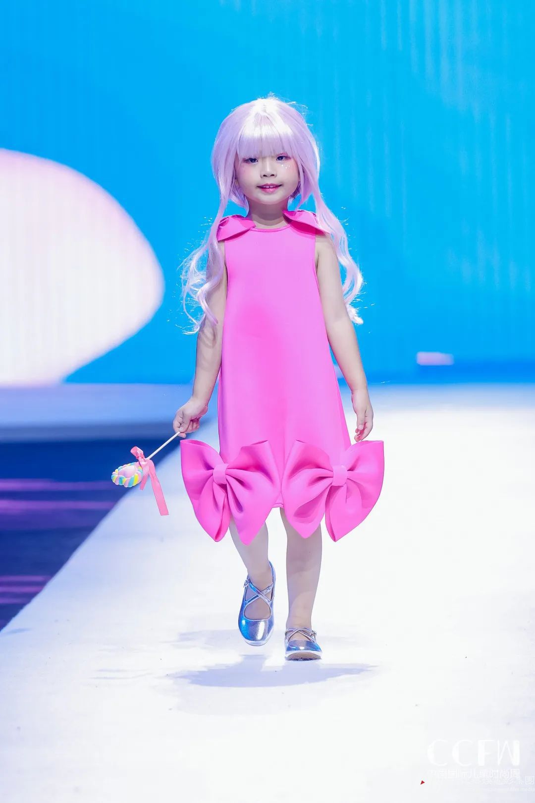 S/S 2023深圳时装周|FUNNY DREAM:妙趣童心,玩转马卡龙梦境(图19) S/S 2023深圳时装周|FUNNY DREAM:妙趣童心,玩转马卡龙梦境(图19)