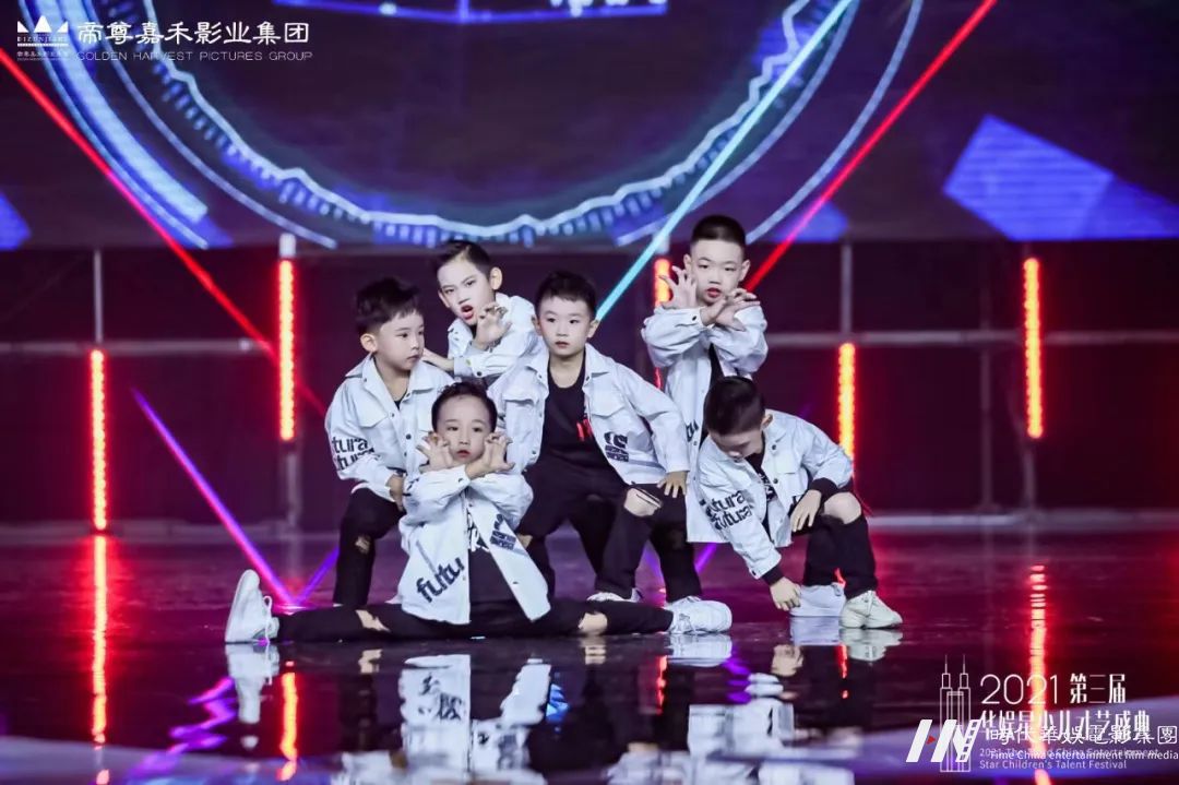 少儿舞蹈| 就从今天开始吧,帮助孩子把练舞成为一种习惯(图19) 少儿舞蹈| 就从今天开始吧,帮助孩子把练舞成为一种习惯(图19)