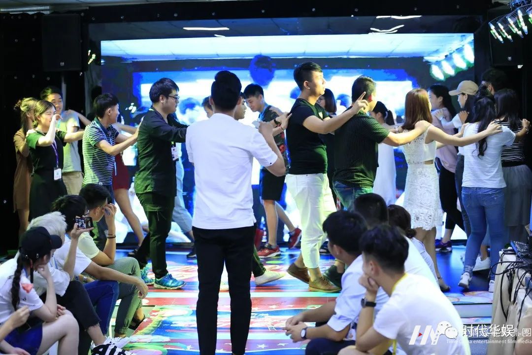 砥砺奋进,逐梦前行 | 环球童影集团十一周年诞辰(图146) 砥砺奋进,逐梦前行 | 环球童影集团十一周年诞辰(图146)
